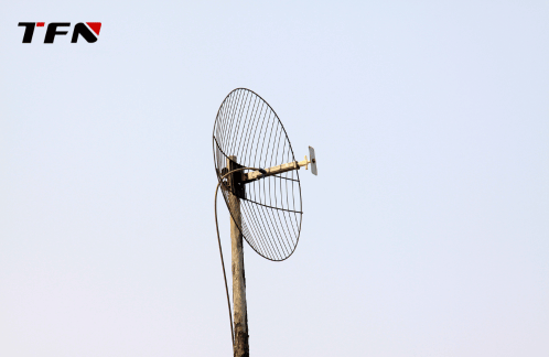 498x324天线-2.png 498x324天线-2.png